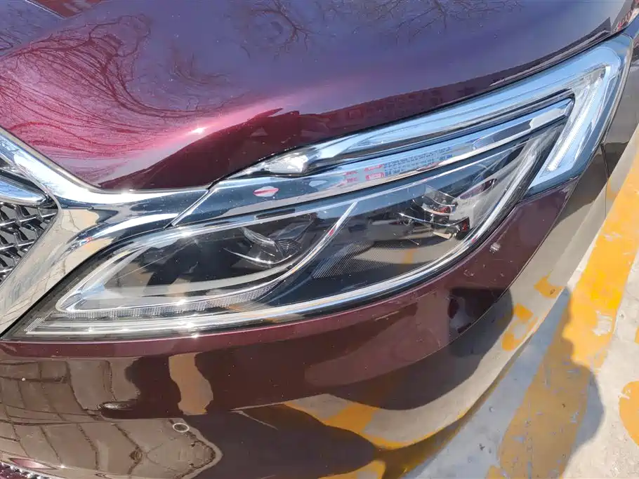 Buick GL8 2017 28T Avenir National V купить на сайте DeffCars