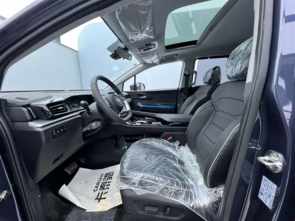 Kustu 2024 270TGDi LUX Premium Edition купить на сайте DeffCars