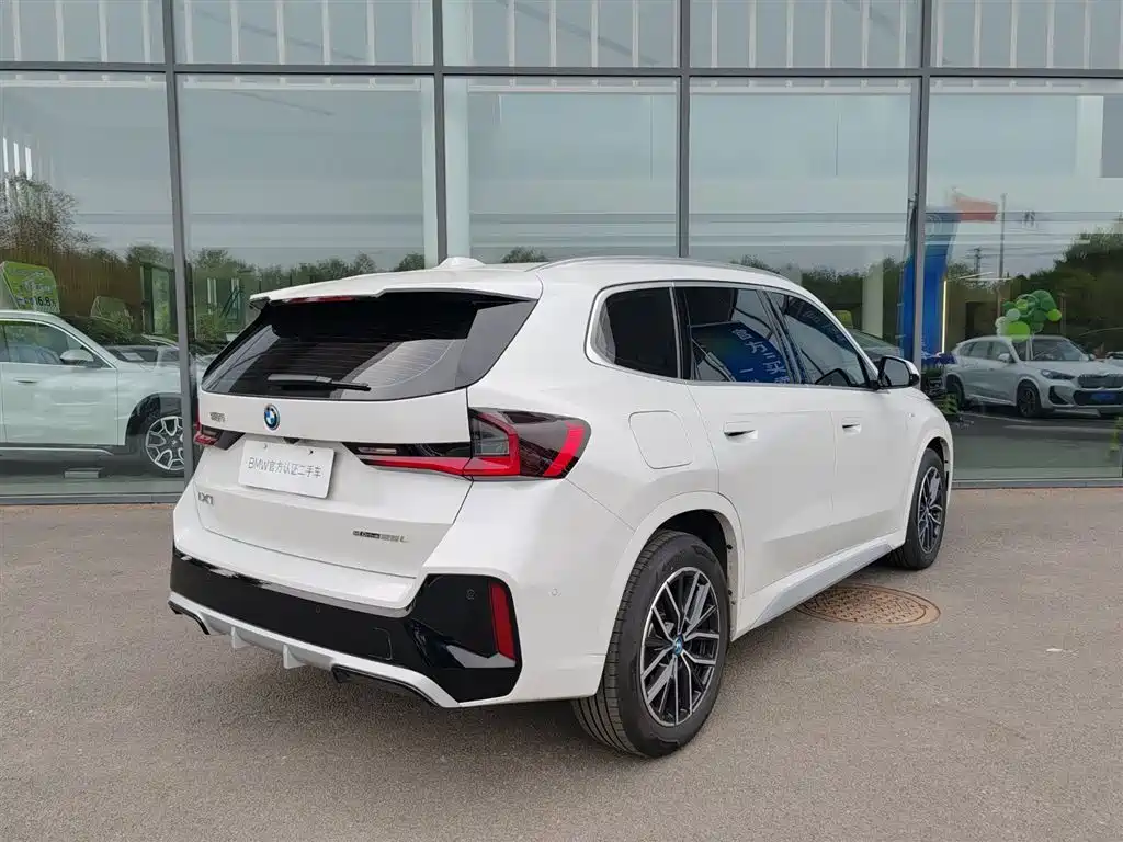 BMW iX1 2025 eDrive25L M Sports Package купить на сайте DeffCars