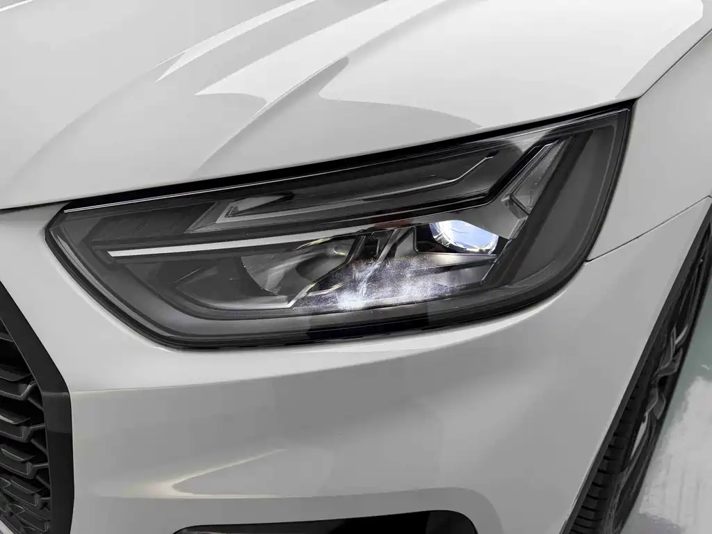 Audi Q5L Sportback 2021 40 TFSI luxury model купить на сайте DeffCars