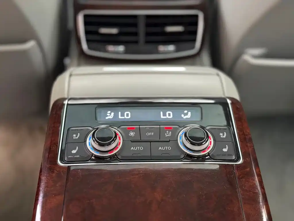 Audi A8 2012 A8L 45 TFSI quattro luxury model купить на сайте DeffCars
