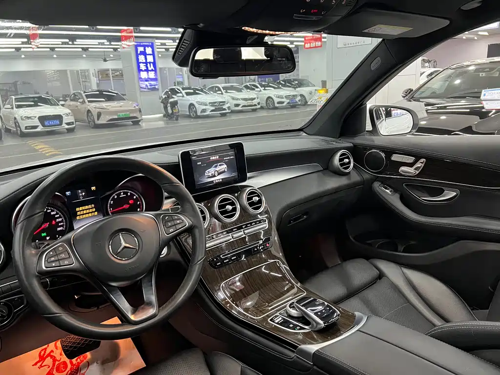 Mercedes-Benz GLC 2017 GLC 260 4MATIC luxury model купить на сайте DeffCars