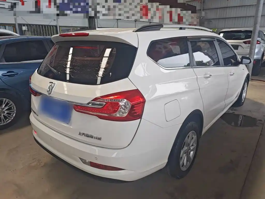 Baojun 310W 2017 1.5L manual fashion model National V купить на сайте DeffCars