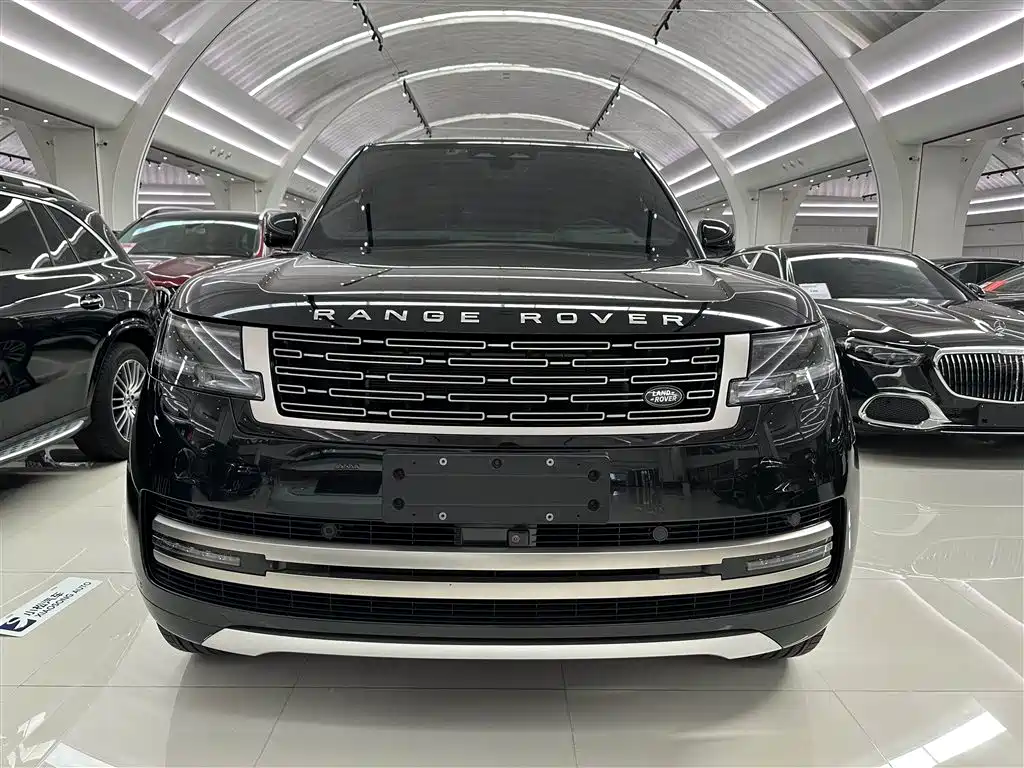 Range Rover 2023 facelift 3.0 L6 400PS Extended Edition купить на сайте DeffCars