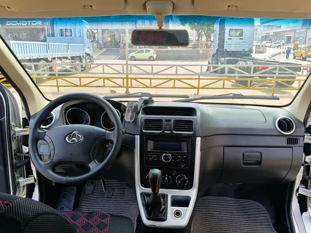 Changan Ruixing M70 2019 1.5L comfortable 6-seater National VI flat top back lift door DAM15KL купить на сайте DeffCars