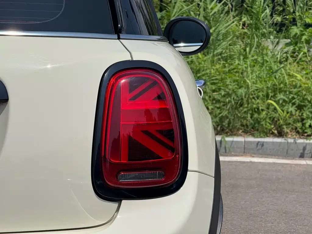MINI 2019 1.5T COOPER Classic Five-Door Edition купить на сайте DeffCars