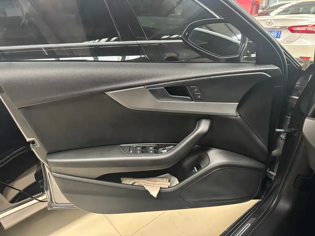 Audi A4L 2019 40 TFSI Enterprising National VI купить на сайте DeffCars