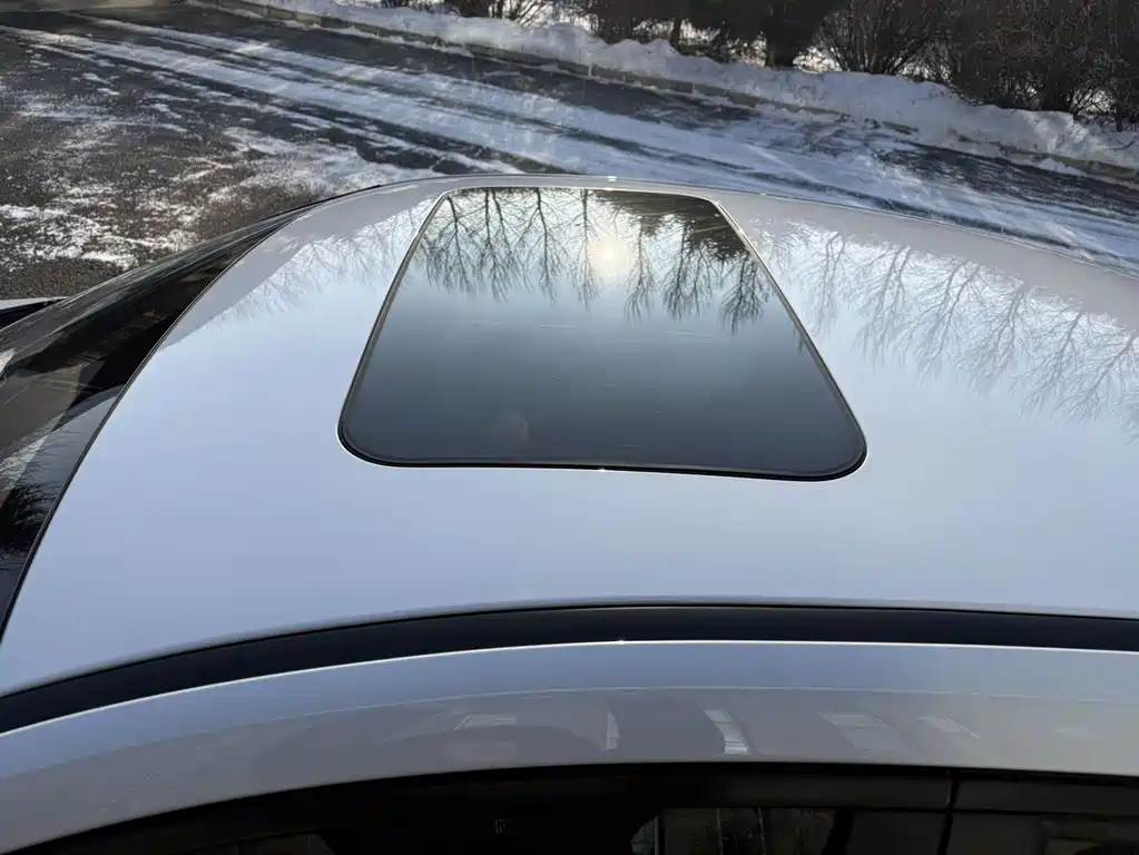Elantra 2022 1.5L CVT LUX Premium Edition купить на сайте DeffCars