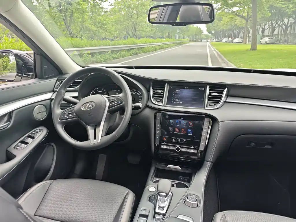 Infiniti QX50 2024 2.0T four-wheel drive luxury version купить на сайте DeffCars