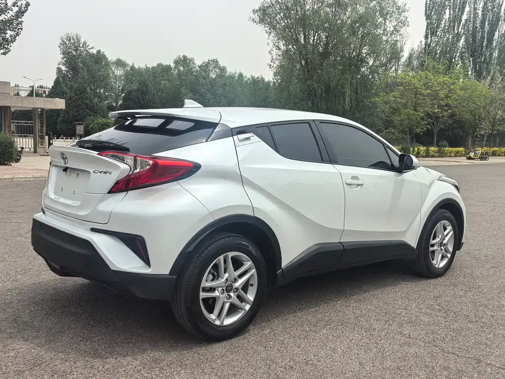 Toyota C-HR 2023 2.0L Comfort Edition купить на сайте DeffCars