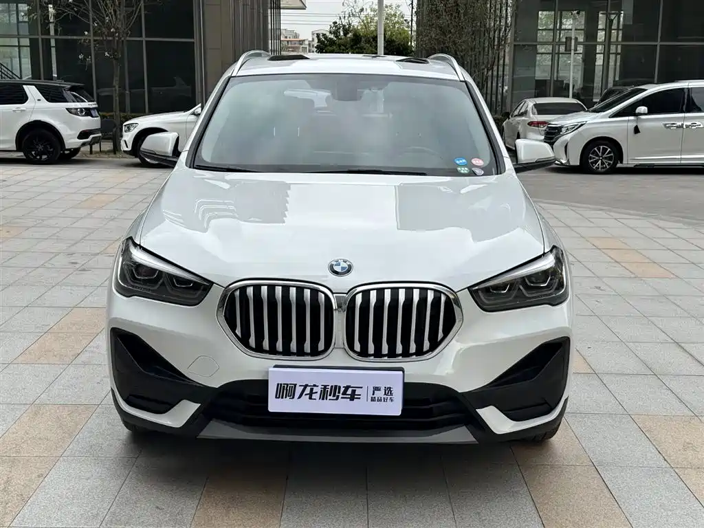 BMW X1 2020 sDrive25Li Leading Model купить на сайте DeffCars