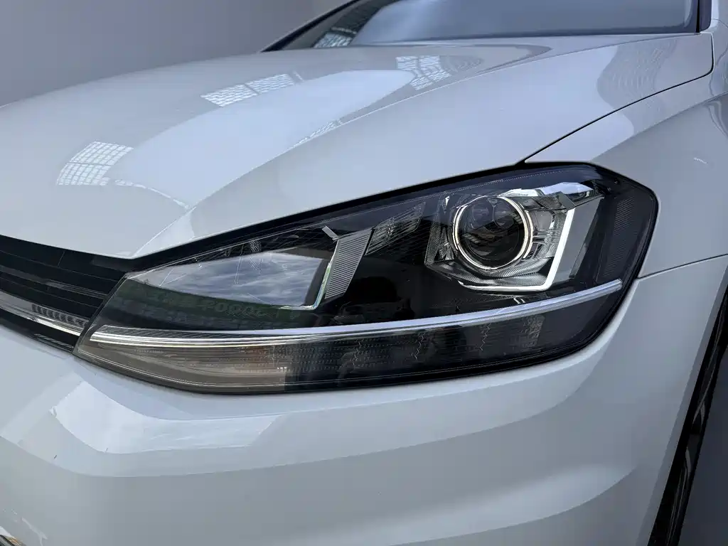 Golf 2020 Beloved Edition 280TSI DSG Comfort Type купить на сайте DeffCars