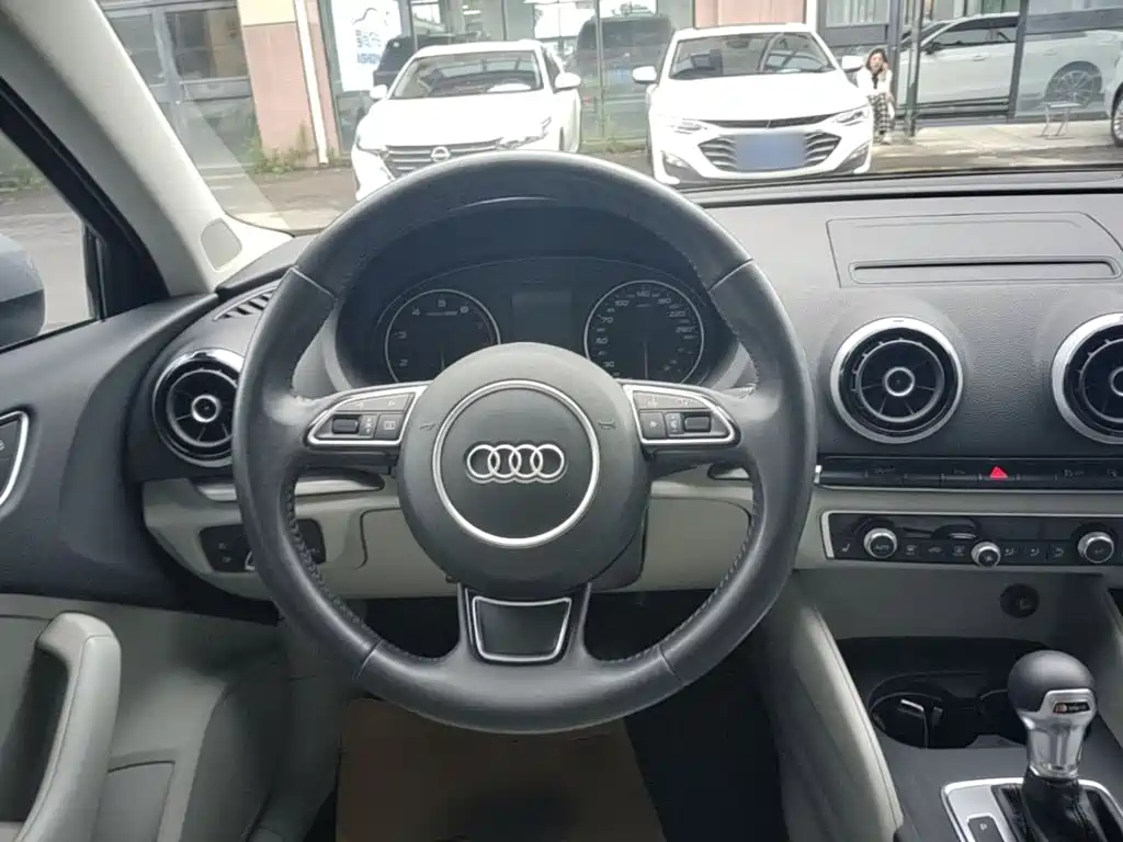 Audi A3 2014 Limousine 35 TFSI automatic luxury model купить на сайте DeffCars