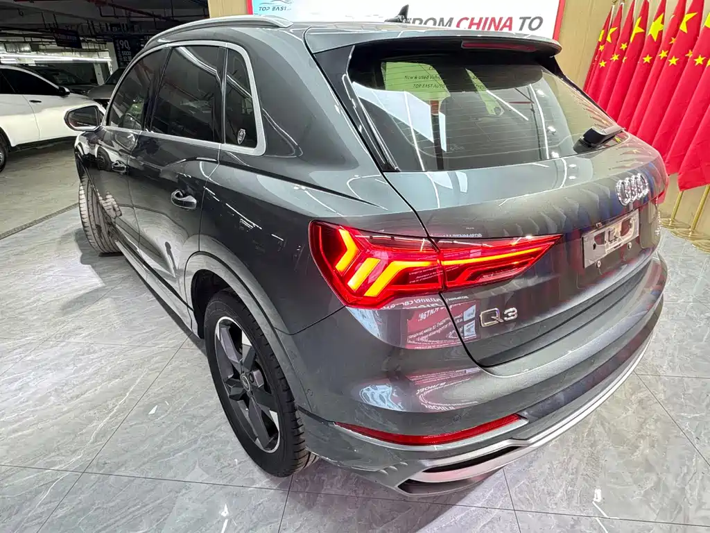 Audi Q3 2022 35 TFSI Fashionable and Dynamic купить на сайте DeffCars