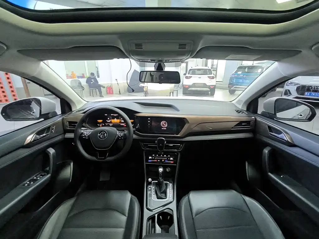 Tuyue 2022 280TSI two-wheel drive comfort version купить на сайте DeffCars