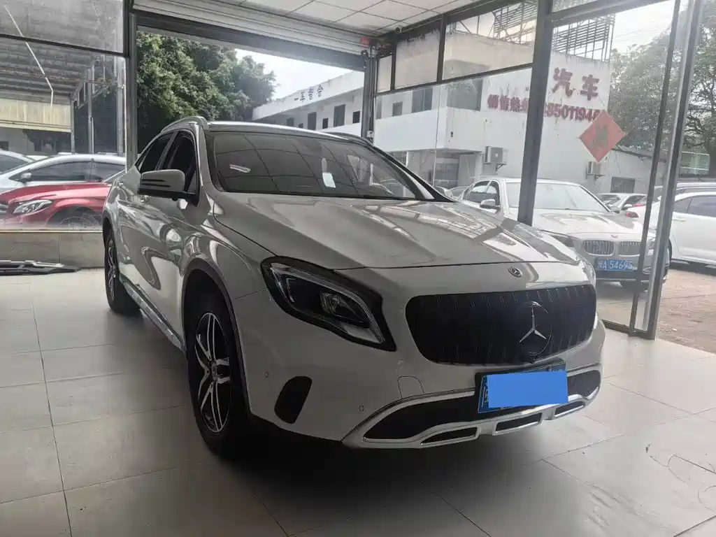 Mercedes GLA 2017 200 Fashion Edition купить на сайте DeffCars