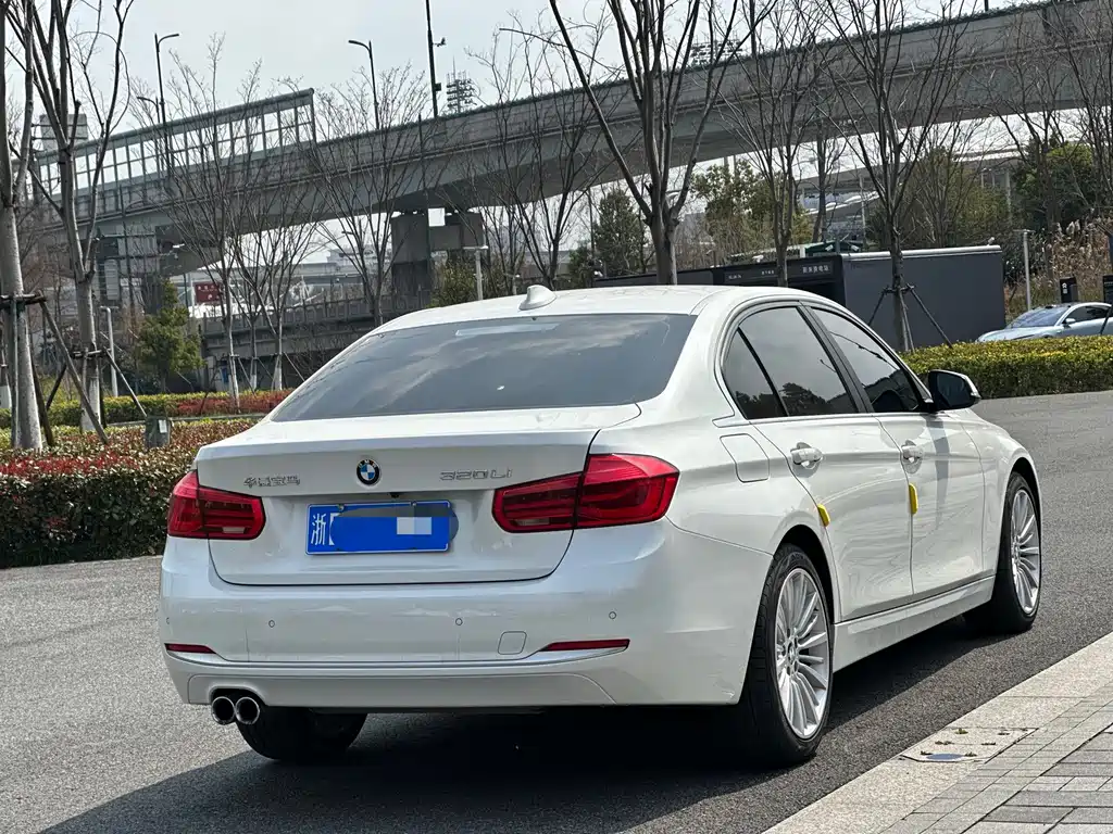 BMW 3 Series 2018 320Li Fashion Model купить на сайте DeffCars