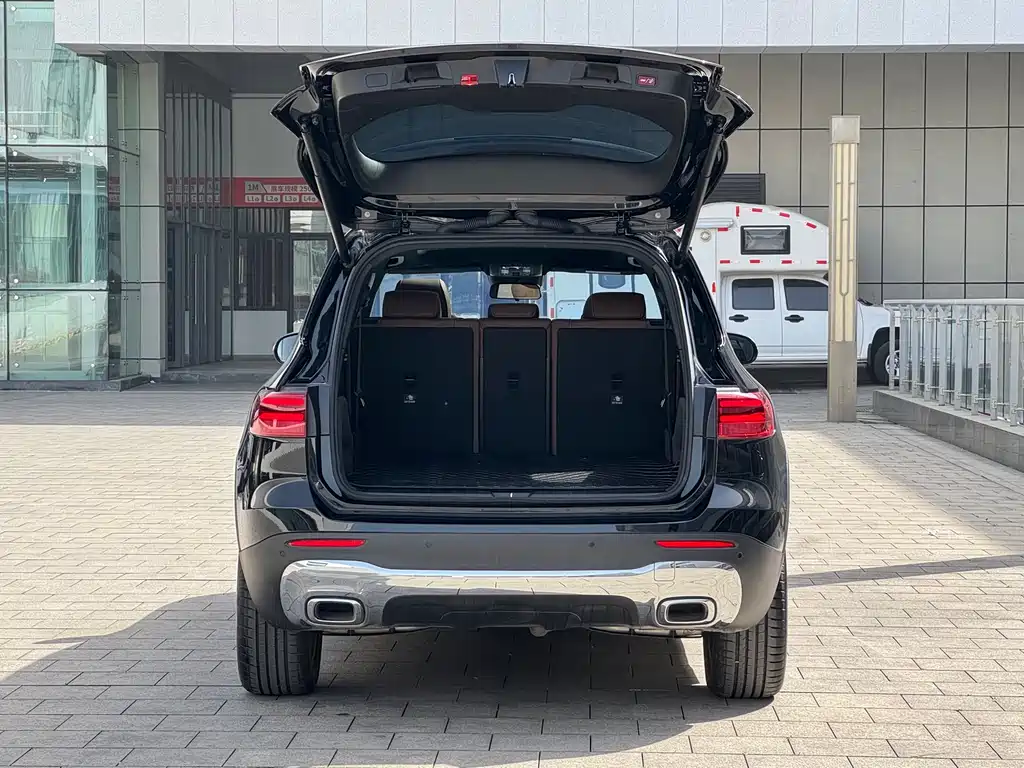 Mercedes-Benz GLB 2024 facelift GLB 220 fashion model купить на сайте DeffCars