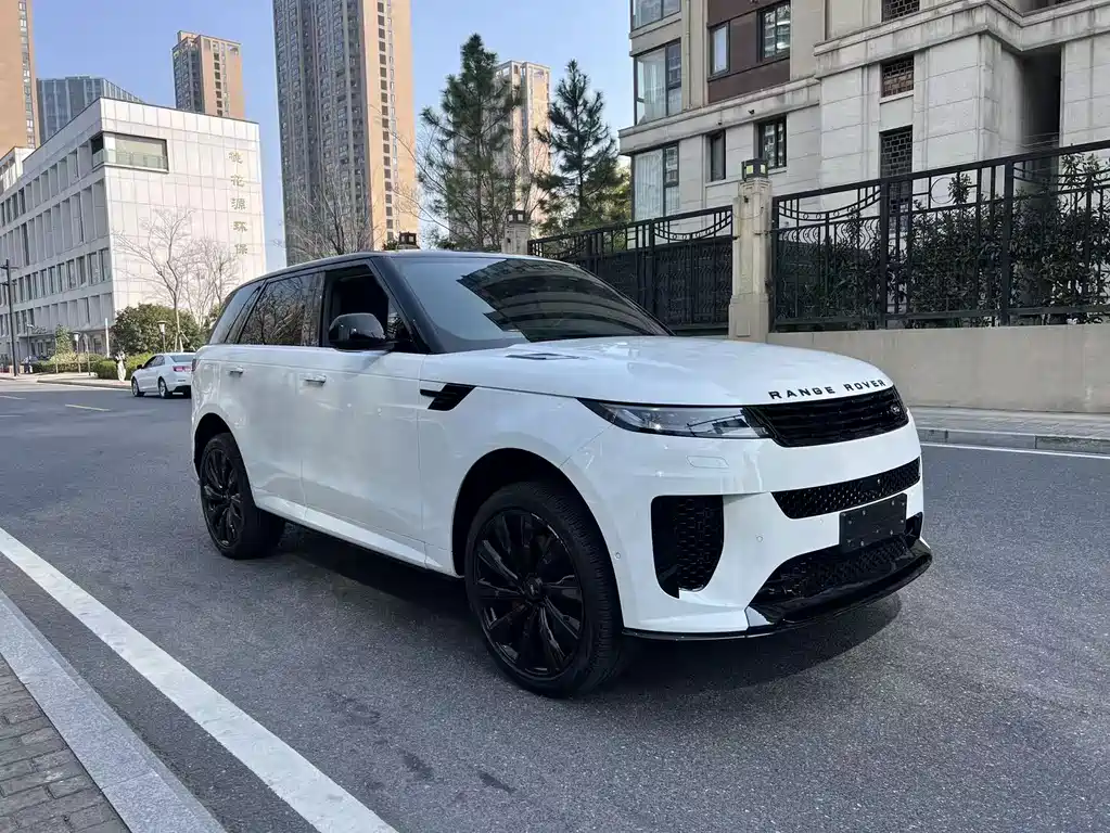 Range Rover Sport 2024 400PS Dynamic SE купить на сайте DeffCars