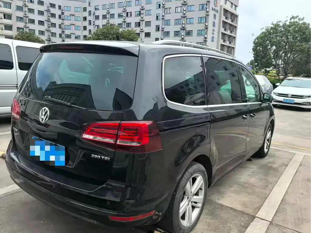 Sharan 2018 380TSI Comfortable 7-seater купить на сайте DeffCars