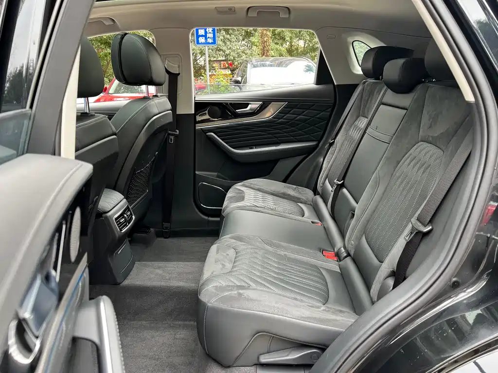 Hongqi HS5 2022 facelift 2.0T Zhilian Flagship Edition купить на сайте DeffCars