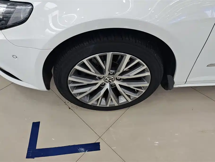 FAW-Volkswagen CC 2018 1.8TSI luxury model купить на сайте DeffCars
