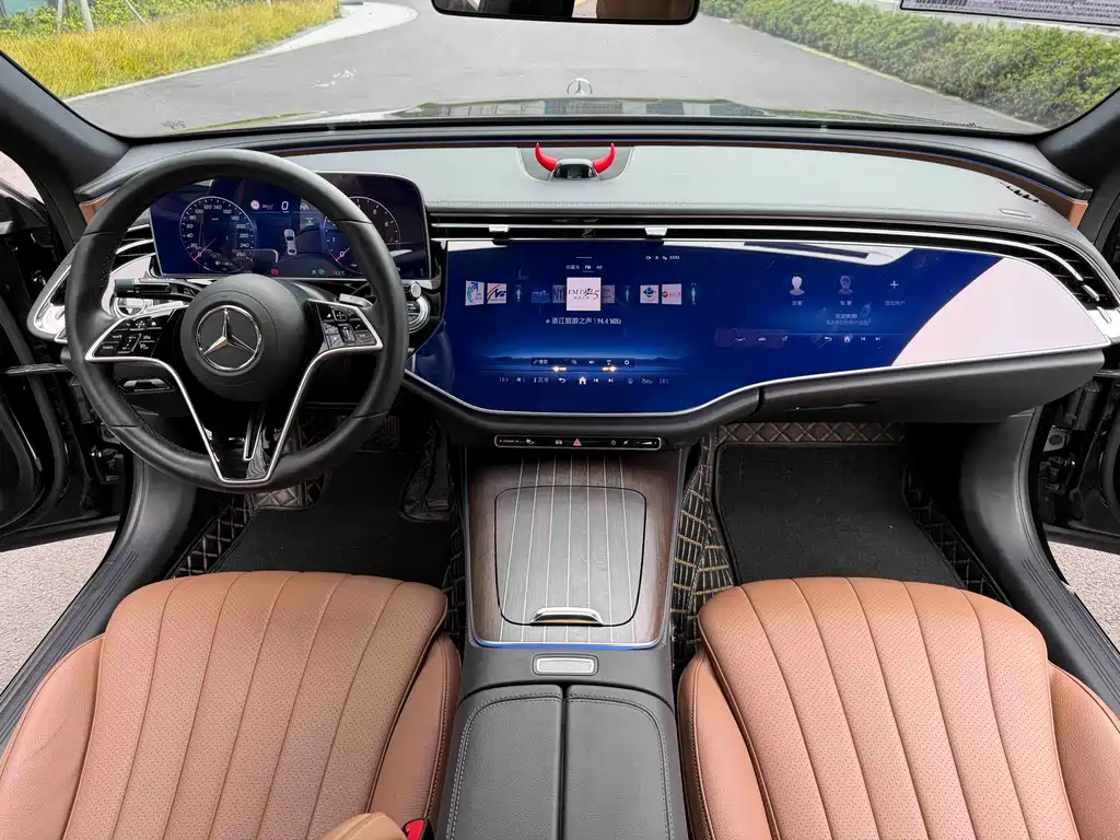 Mercedes-Benz E-Class 2025 E 300 L Luxury Model купить на сайте DeffCars
