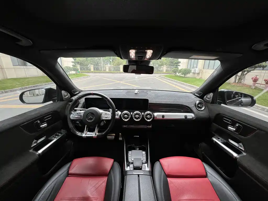 Mercedes-Benz GLB AMG 2021 facelift AMG GLB 35 4MATIC купить на сайте DeffCars