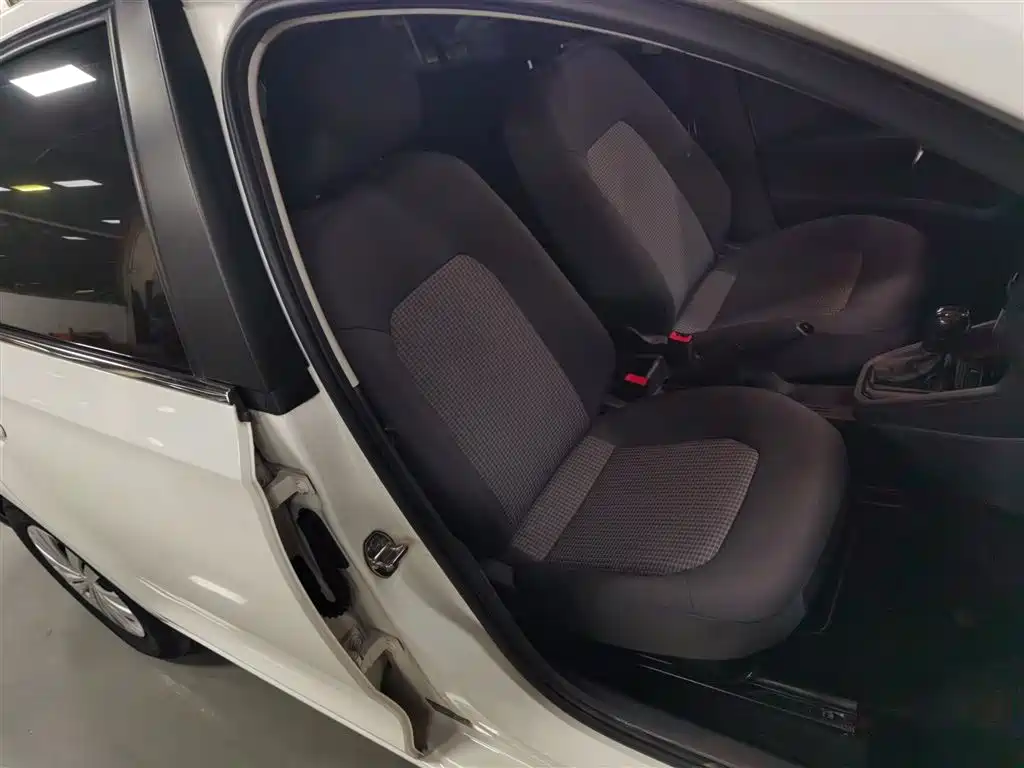Santana 2019 1.5L automatic fashion version National VI купить на сайте DeffCars