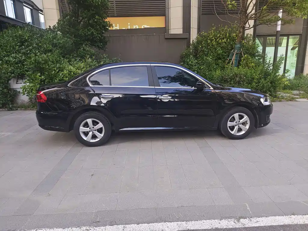 Lavida 2015 1.6L automatic fashion version купить на сайте DeffCars