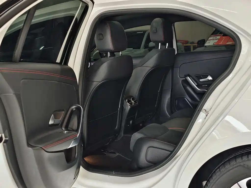 Mercedes-Benz A-Class 2024 facelift A 200 L fashionable model купить на сайте DeffCars