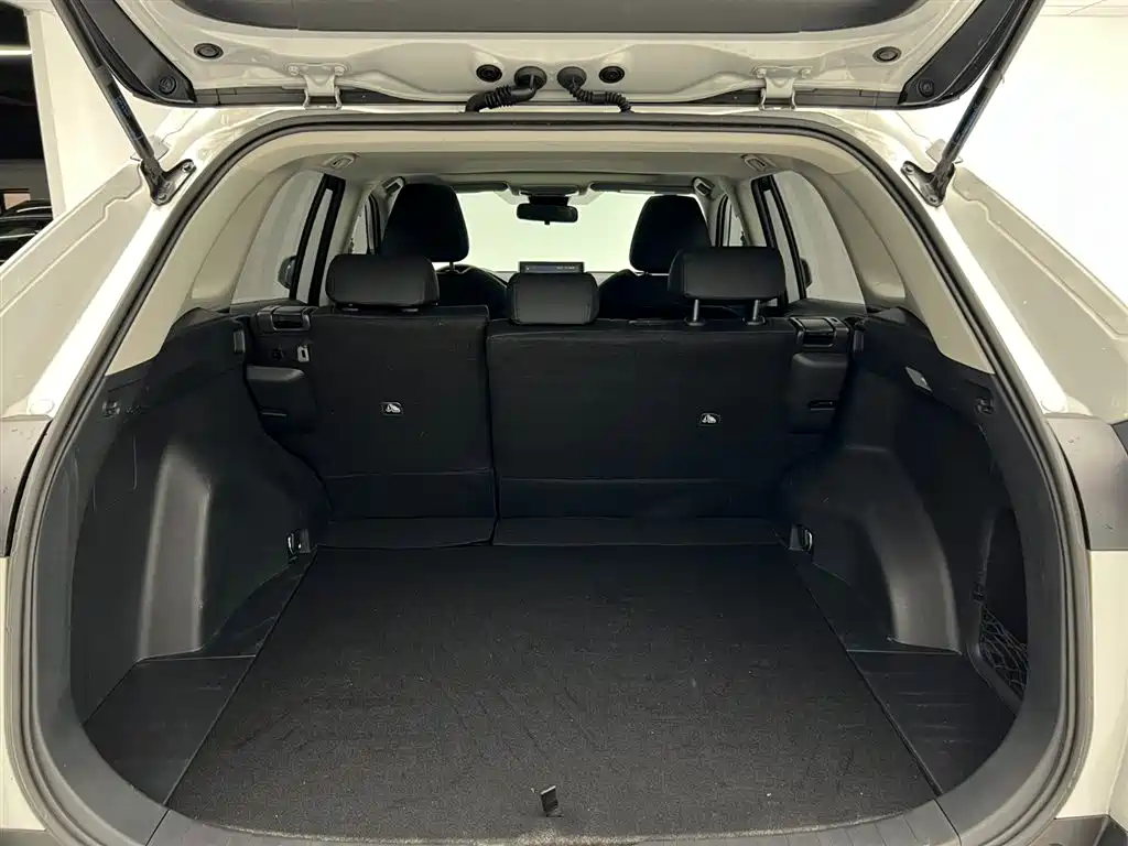 RAV4 Rongfang 2022 2.0L CVT two-wheel drive fashion version купить на сайте DeffCars