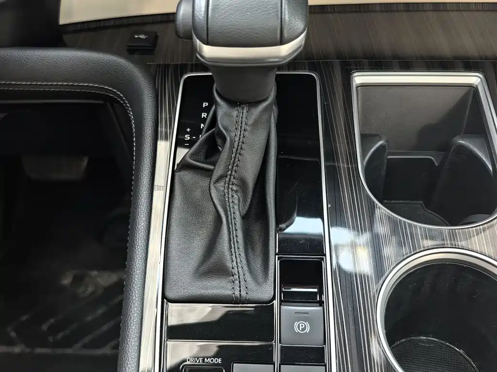 SIENNA 2023 2.5L Hybrid Extreme Edition купить на сайте DeffCars