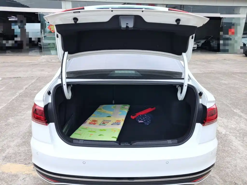 Bora 2023 200TSI DSG Yuexing Edition купить на сайте DeffCars