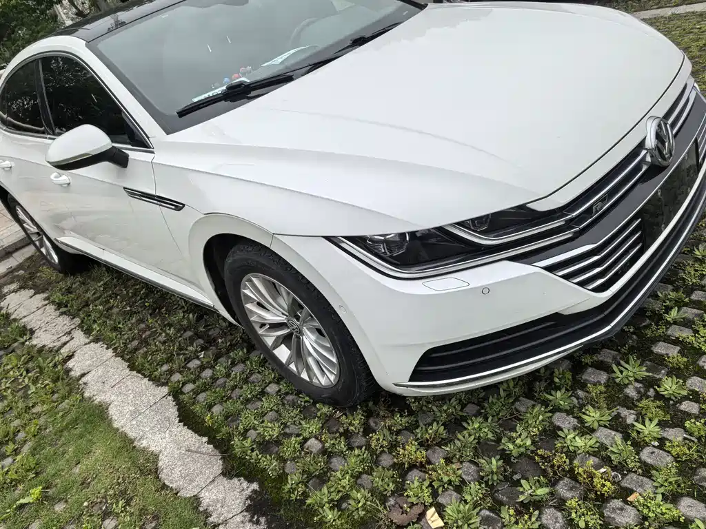 FAW-Volkswagen CC 2019 330TSI Charming Edition National VI купить на сайте DeffCars