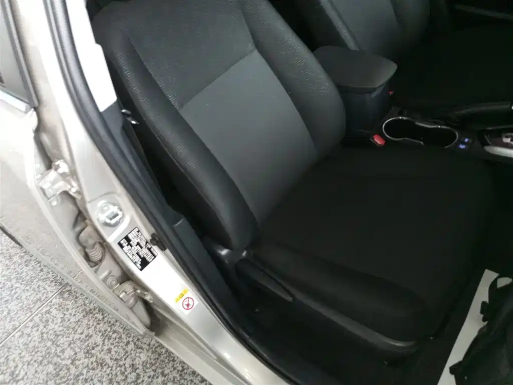 Corolla 2017 facelift 1.2T S-CVT GL-i купить на сайте DeffCars