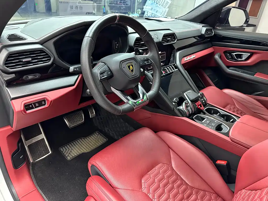 Urus 2021 4.0T V8 купить на сайте DeffCars