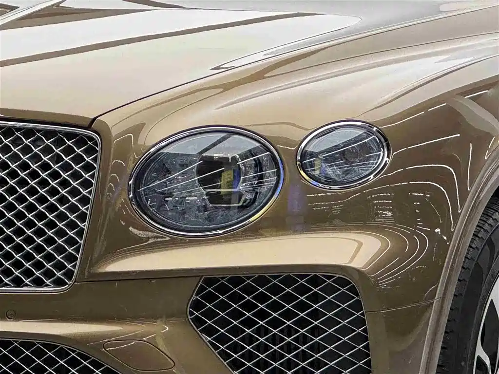 Bentayga plug-in hybrid 2021 3.0T PHEV купить на сайте DeffCars
