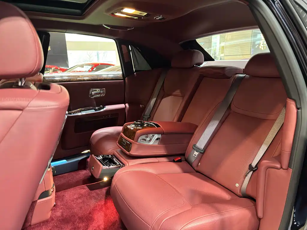 Ghost 2015 Series II Extended Edition купить на сайте DeffCars