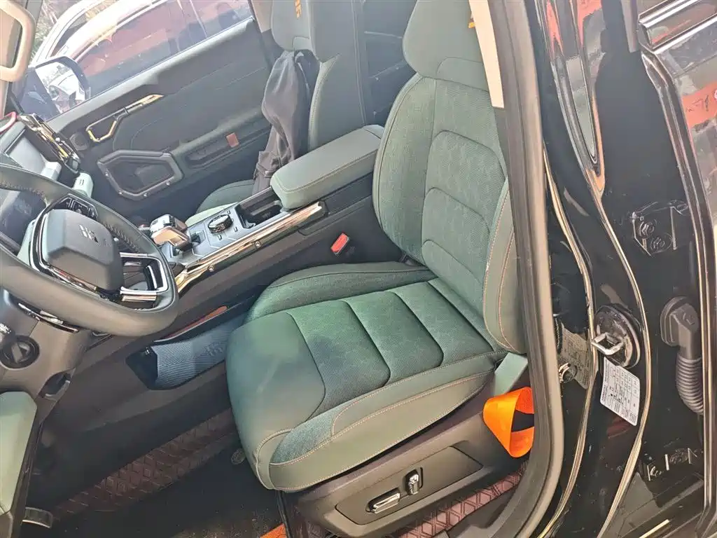 Jietu Traveler 2023 2.0T four-wheel drive conquers купить на сайте DeffCars