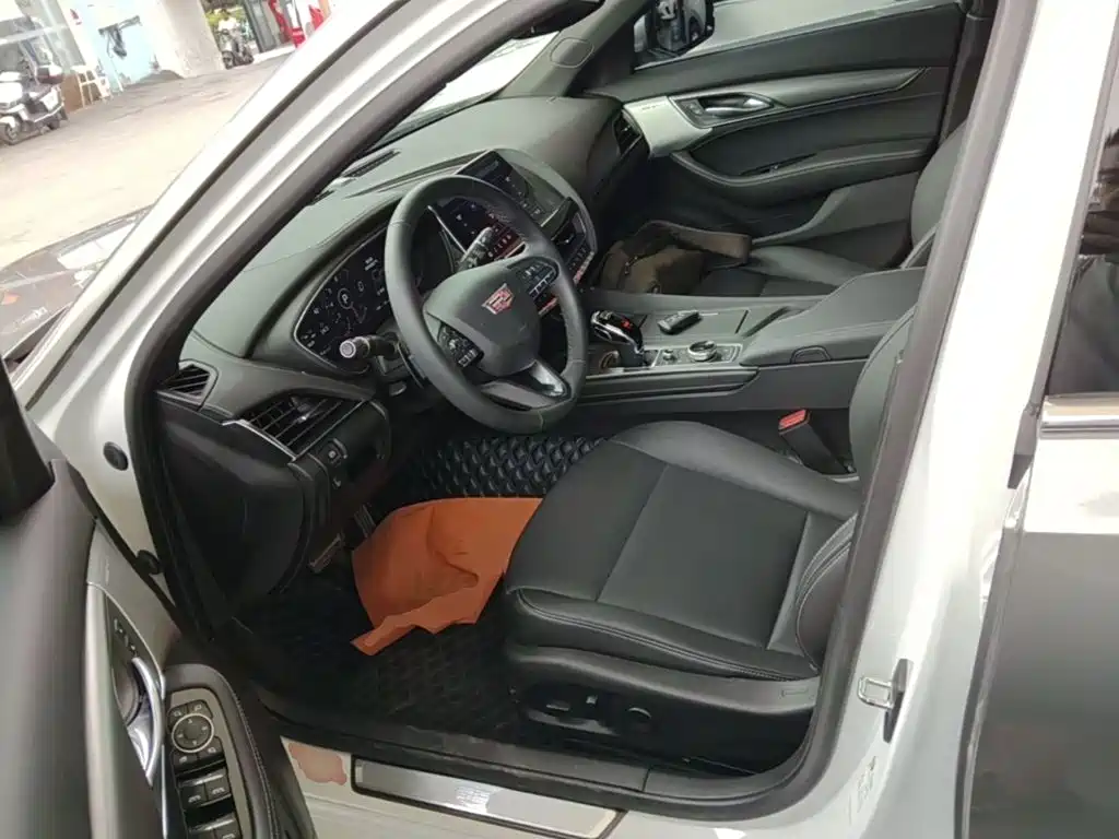 Cadillac CT5 2022 28T Premium Model купить на сайте DeffCars