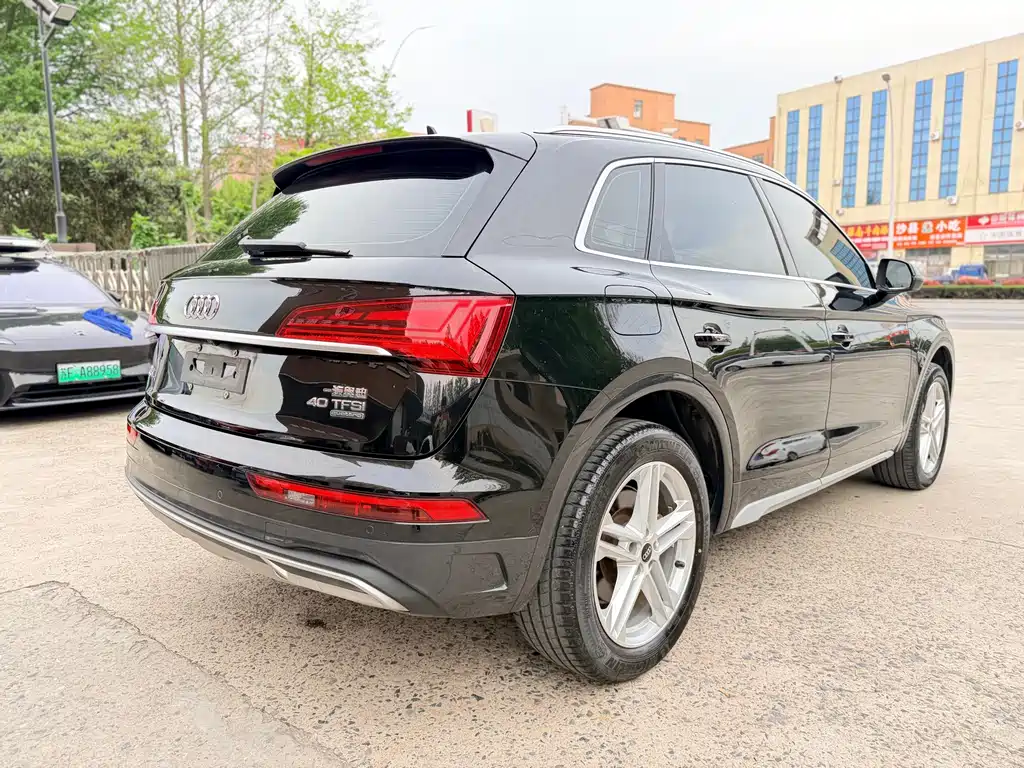 Audi Q5L 2023 40T Fashionable and Elegant Model купить на сайте DeffCars