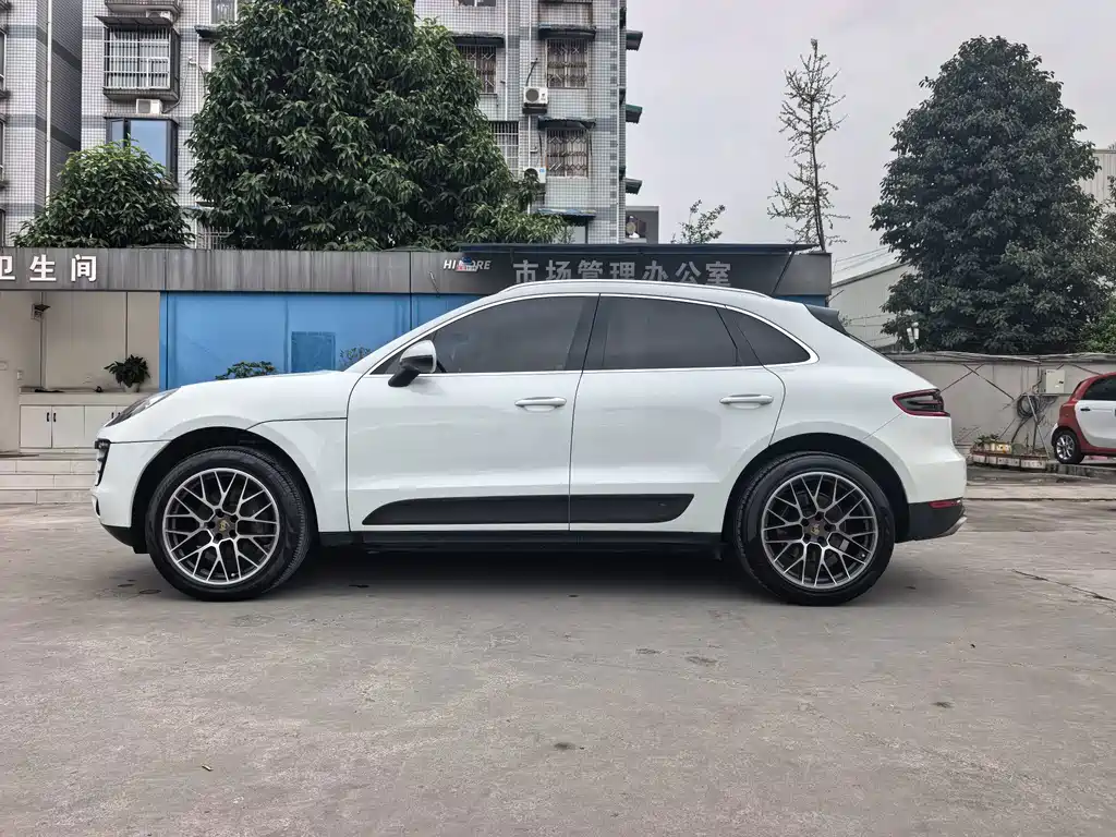 Macan 2014 Macan 2.0T купить на сайте DeffCars