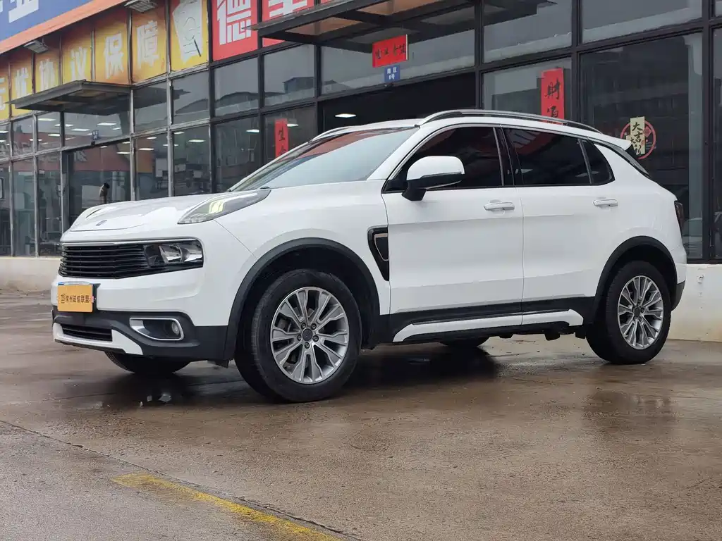 Lynk & Co 01 2017 2.0T two-wheel drive version купить на сайте DeffCars