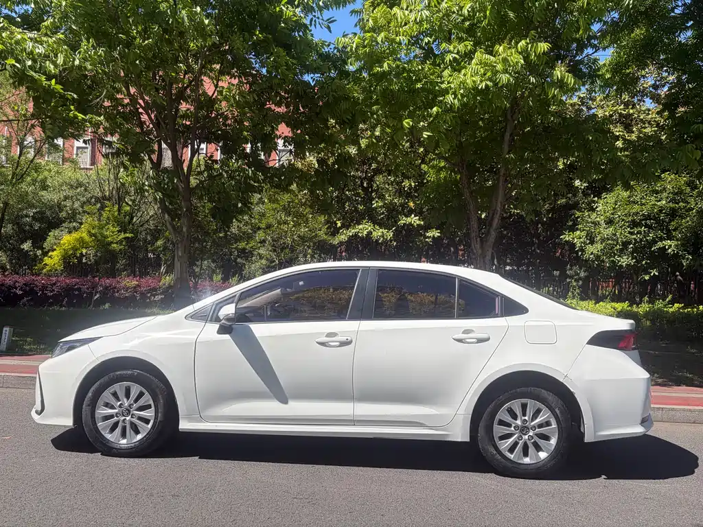 Corolla 2019 1.2T S-CVT GL Pioneer Edition купить на сайте DeffCars