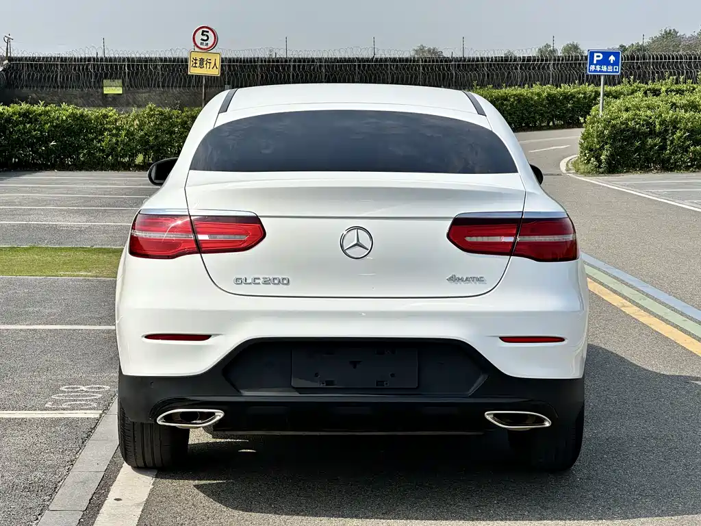 Mercedes-Benz GLC Coupe 2019 GLC 200 4MATIC Coupe SUV купить на сайте DeffCars