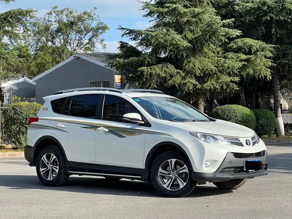 RAV4 Rongfang 2015 2.0L CVT two-wheel drive fashion version купить на сайте DeffCars