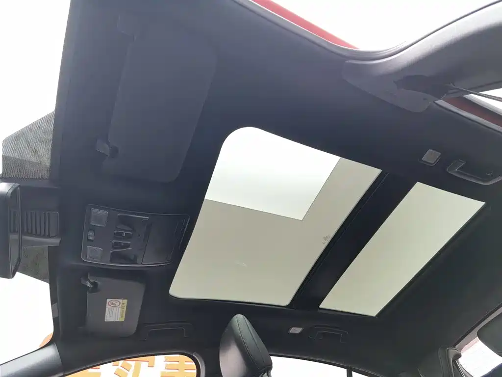 Focus 2021 Hatchback EcoBoost 180 Automatic ST Line купить на сайте DeffCars