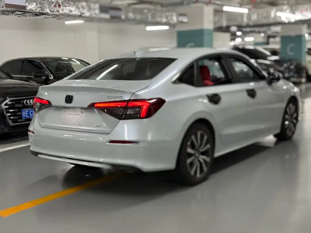 Civic 2025 2.0L e:HEV Hybrid Plus купить на сайте DeffCars