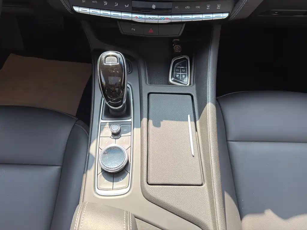 Cadillac CT5 2020 28T Fashion Model купить на сайте DeffCars